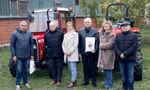 Millennium Team donirao traktore manastirima na Kosovu i Metohiji (4)